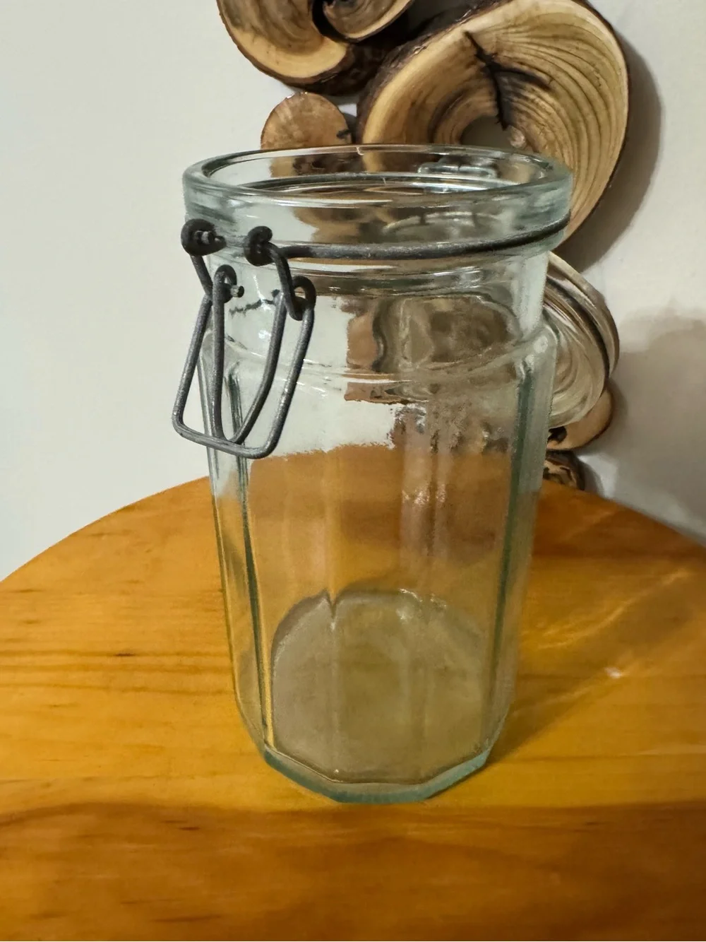 VINTAGE HERMETIC LITER HINGED CONTAINER